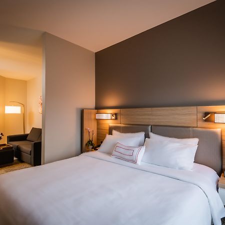Springhill Suites By Marriott Tarrytown Westchester County Exterior photo